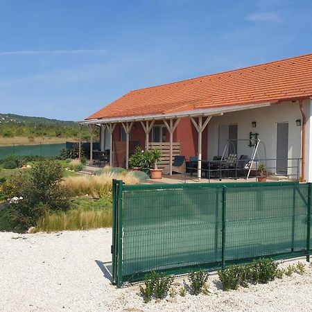 Búzavirág Apartmanház Balatonakali Kültér fotó